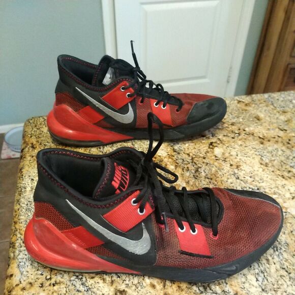 Mens 11.5 Nike AIR MAX IMPACT 2 Black Metallic Silver Red CQ9382 003 Basketball - Picture 3 of 12